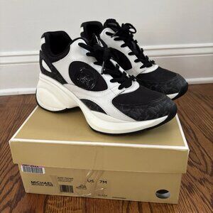 MICHAEL KORS Zuma Trainer Sneakers Empire Signature Logo & Mesh Trainer Size 7M
